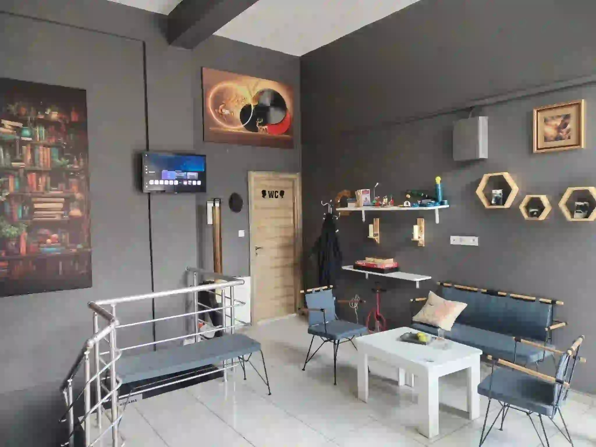 Giriş Oturma Alanı